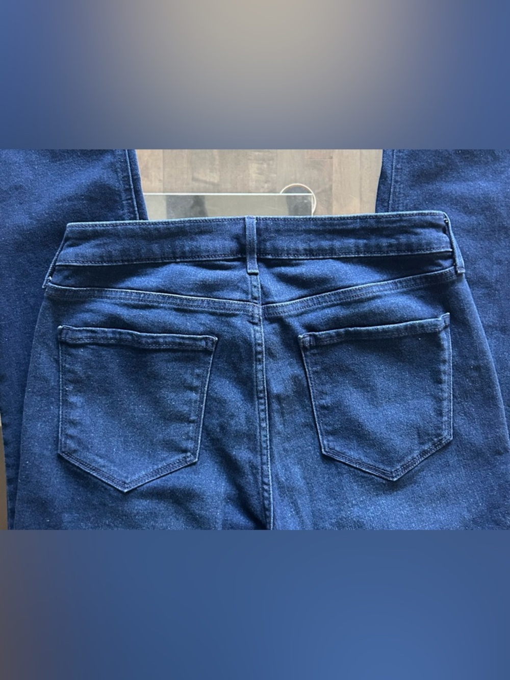 Super Skinny-Mid Wash-NWOT - Picture 3 of 5